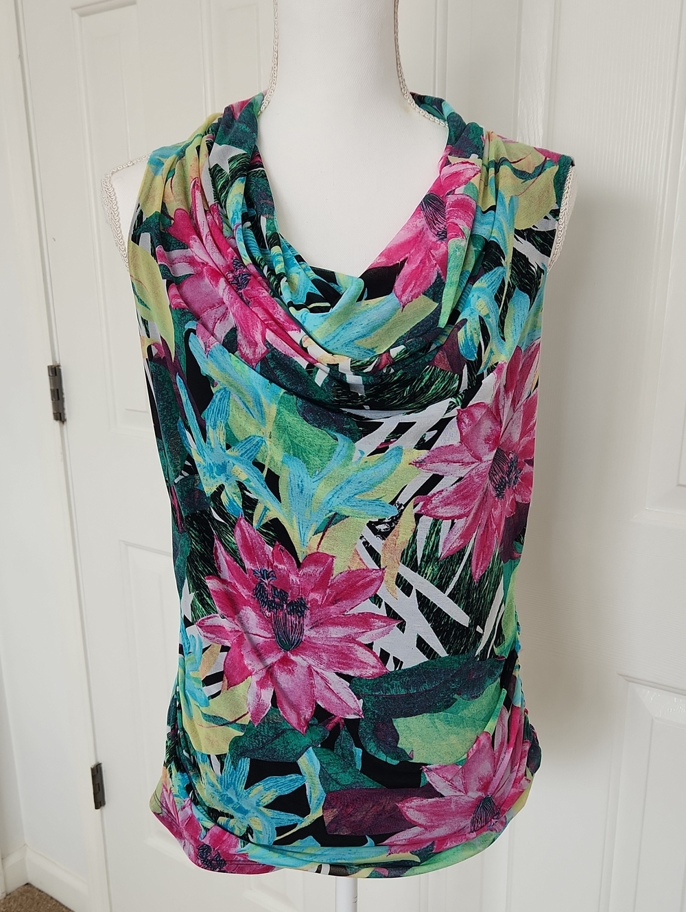 Dana Buchman Floral Tropical Sleeveless Blouse Cowl Neck S Vintage Designer